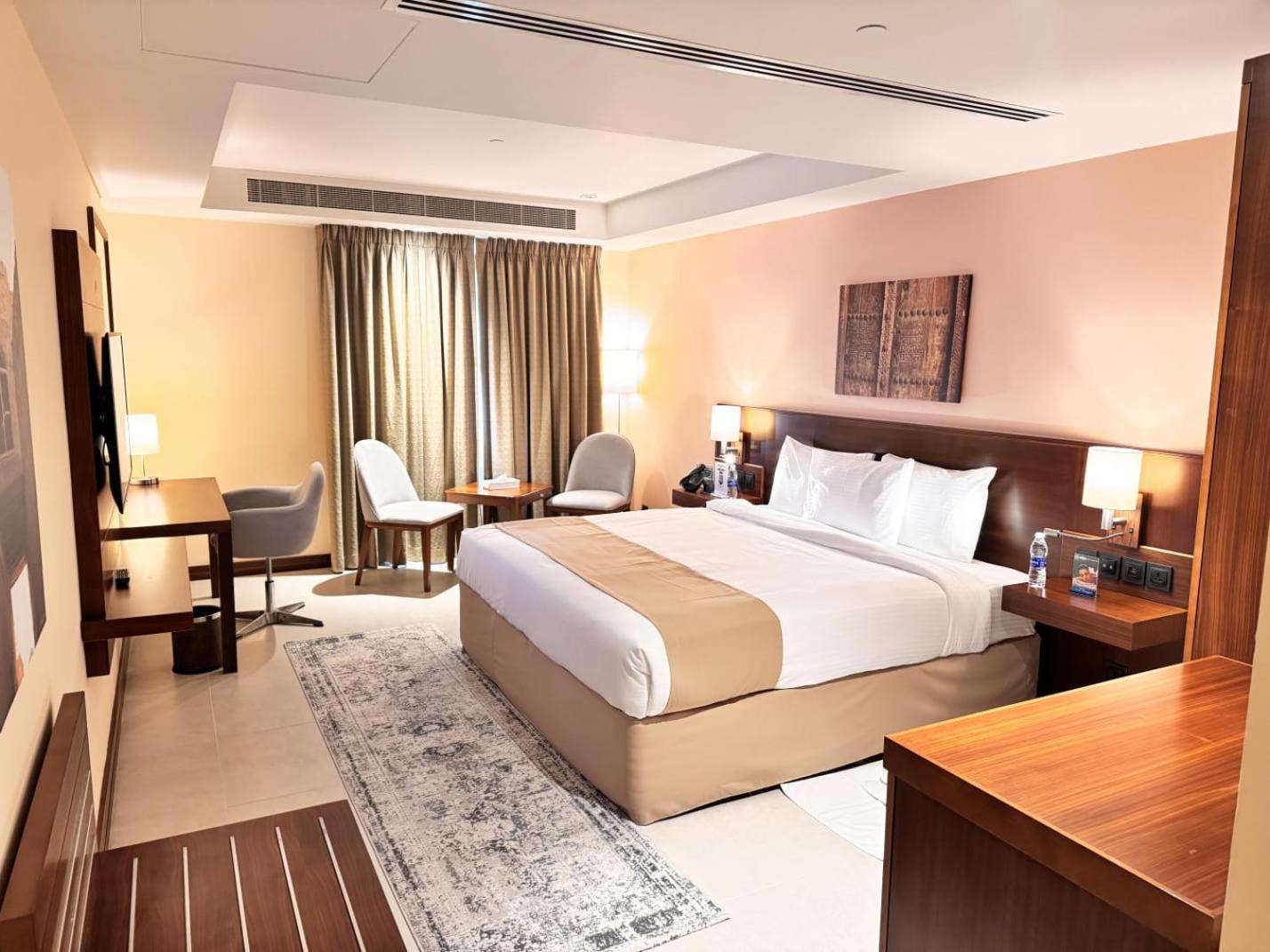 Kyriad Hotel 塞拉莱 外观 照片
