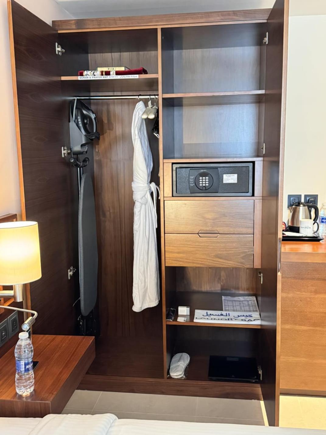 Kyriad Hotel 塞拉莱 外观 照片