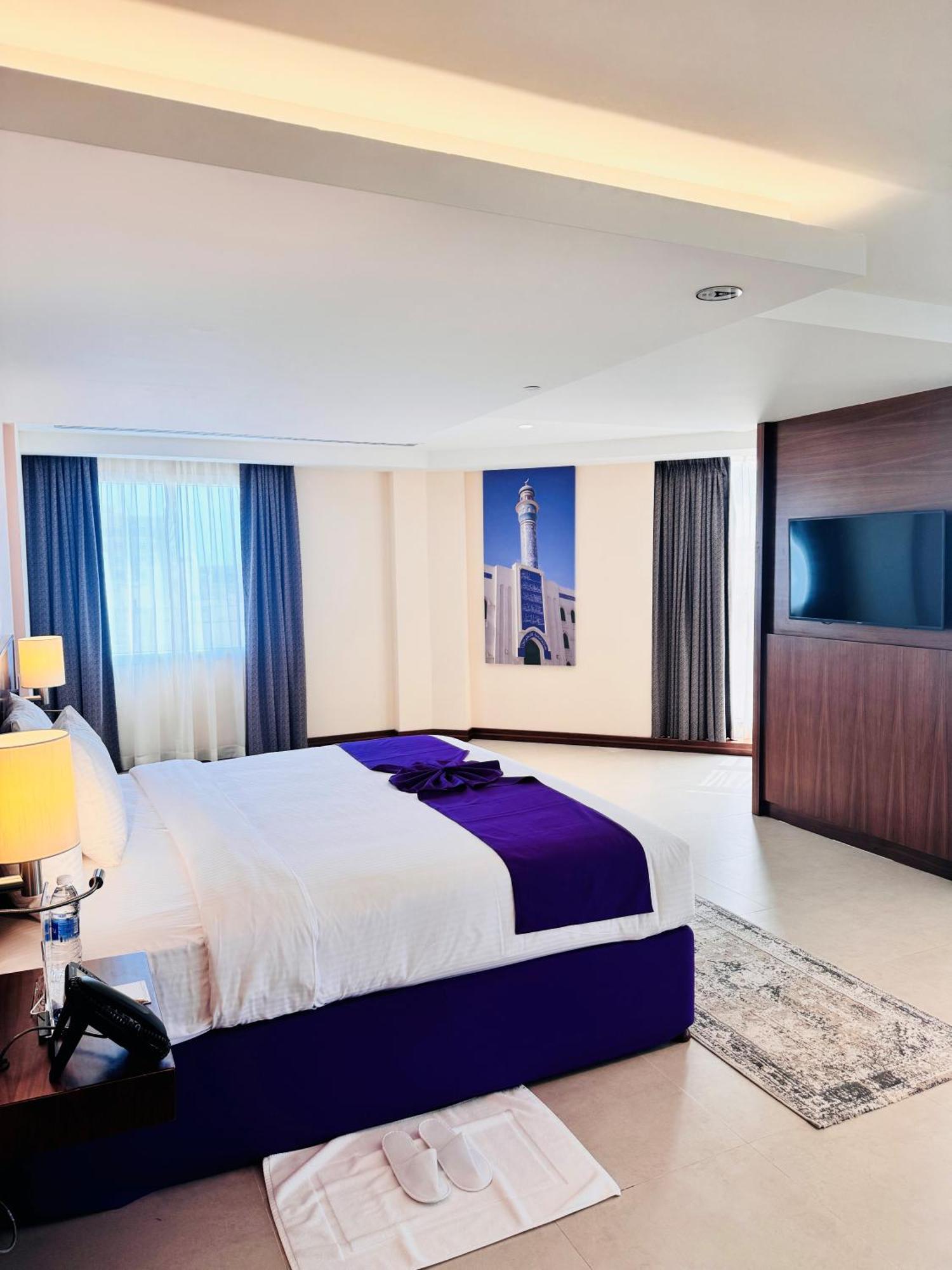 Kyriad Hotel 塞拉莱 外观 照片