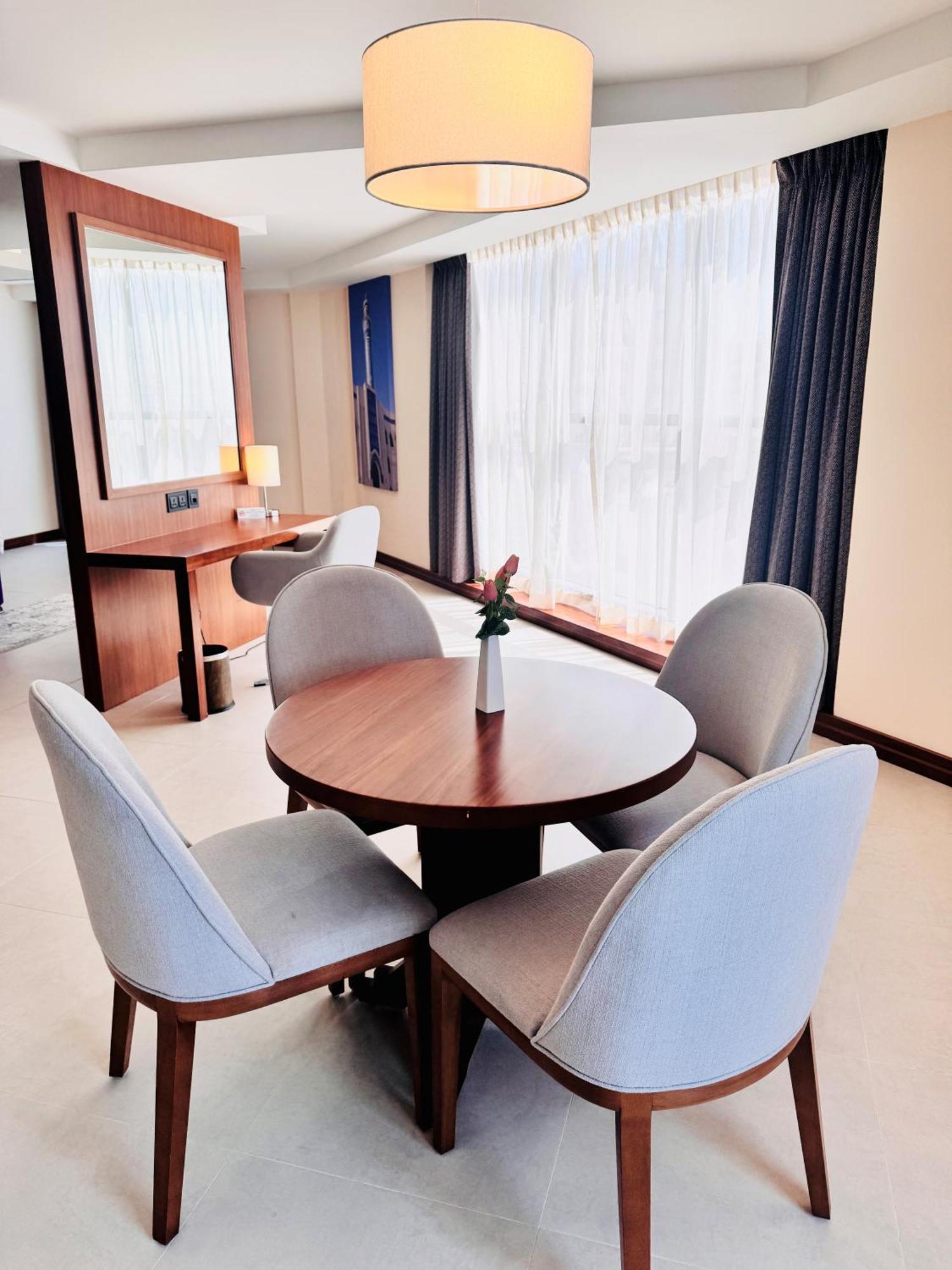 Kyriad Hotel 塞拉莱 外观 照片