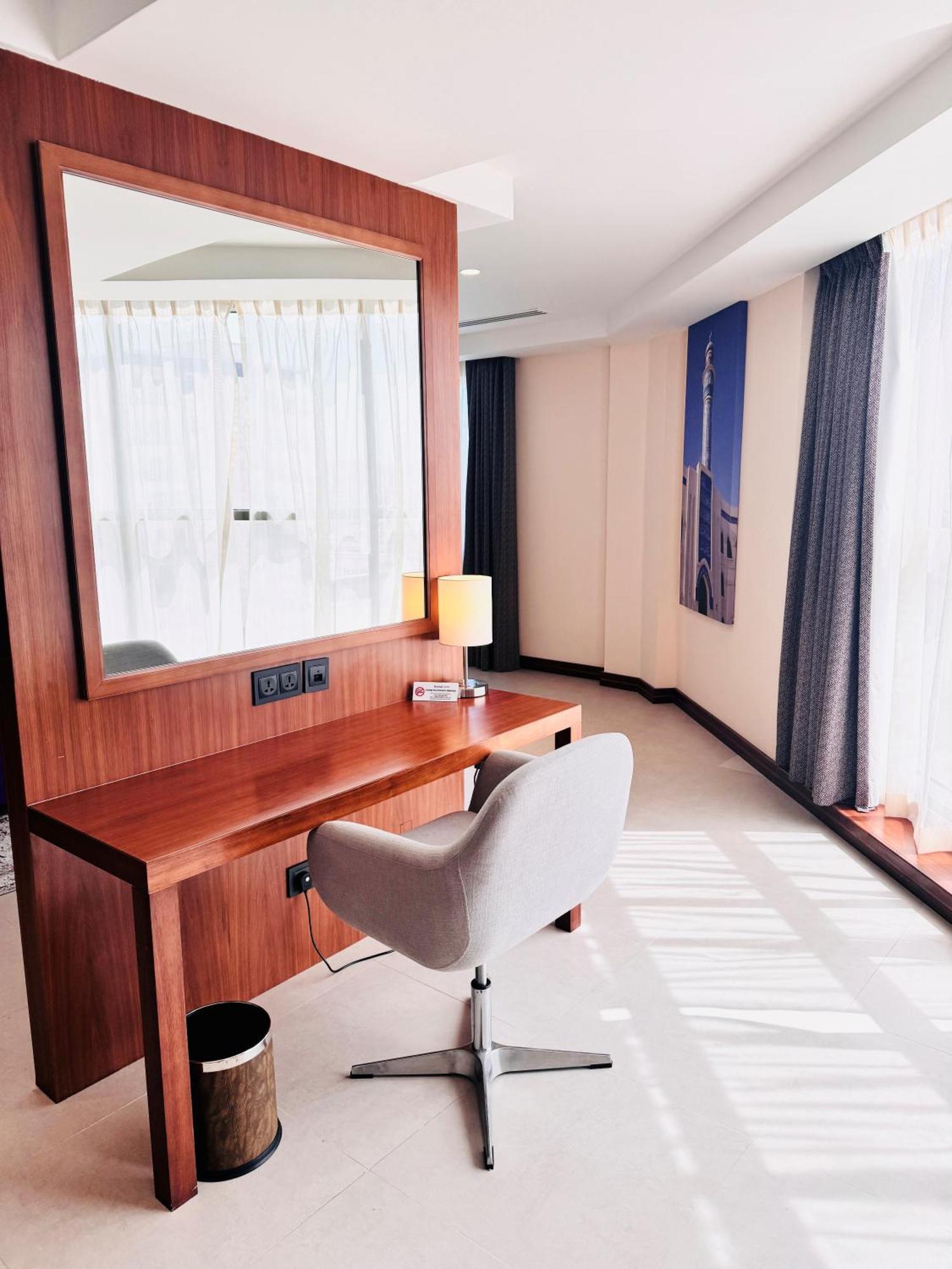 Kyriad Hotel 塞拉莱 外观 照片