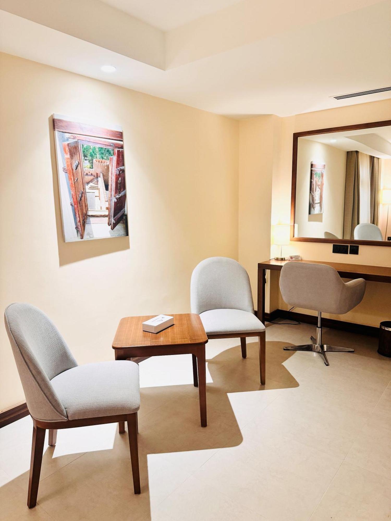 Kyriad Hotel 塞拉莱 外观 照片