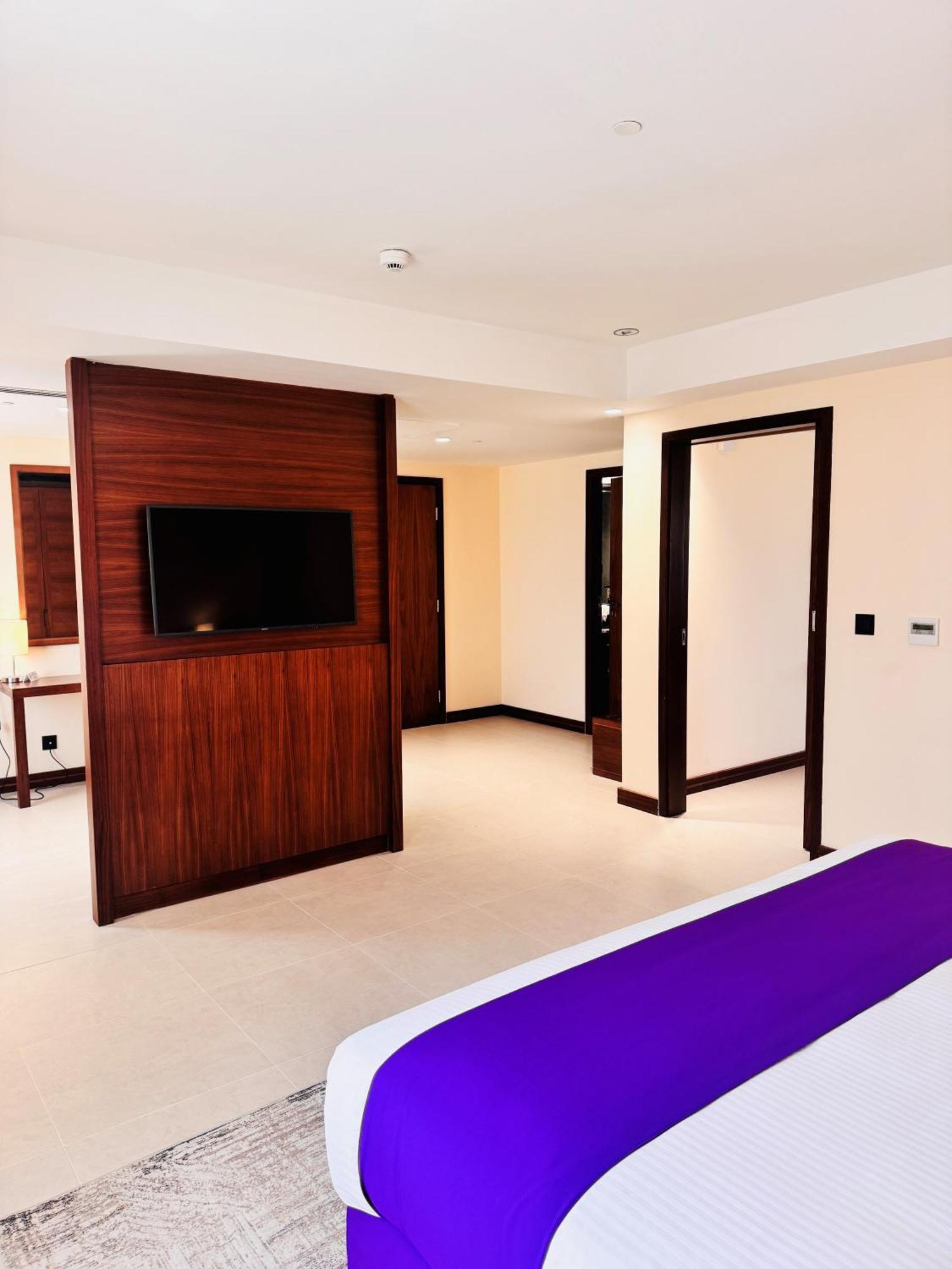 Kyriad Hotel 塞拉莱 外观 照片