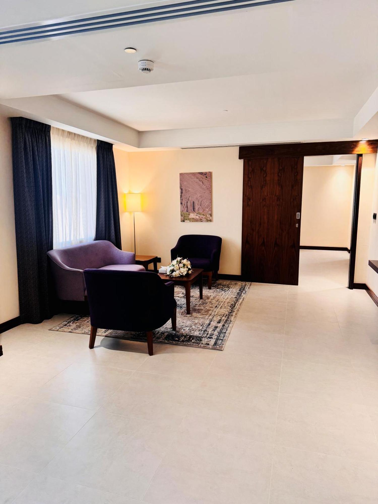Kyriad Hotel 塞拉莱 外观 照片